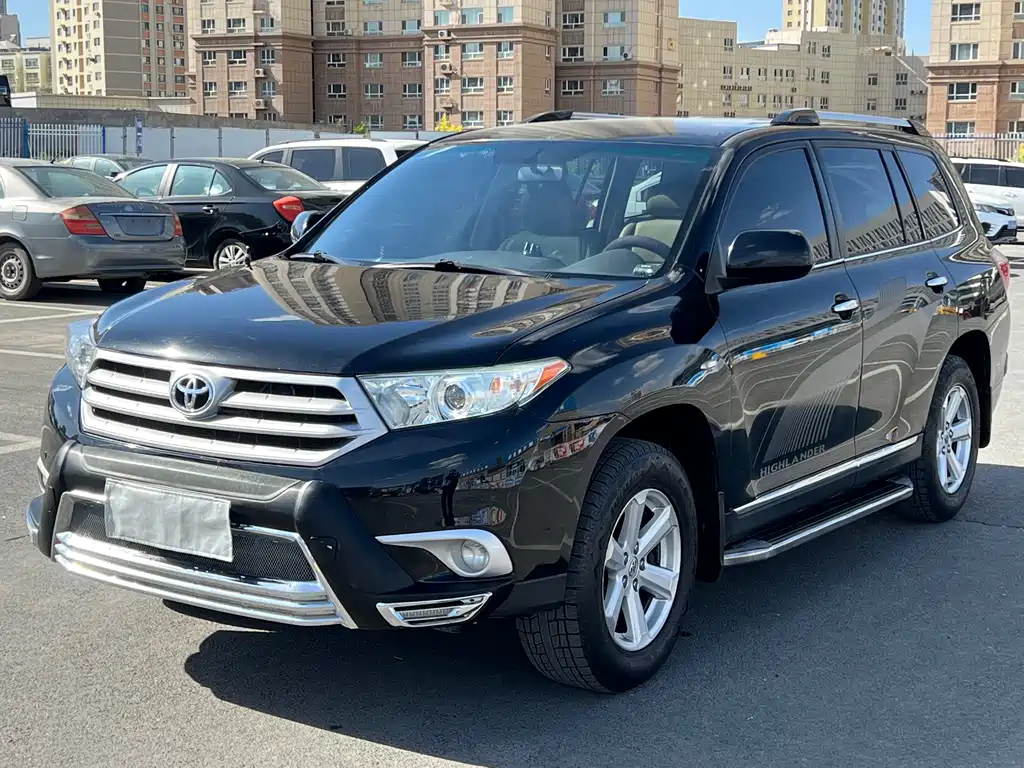 Toyota Highlander 2012 — фото 1