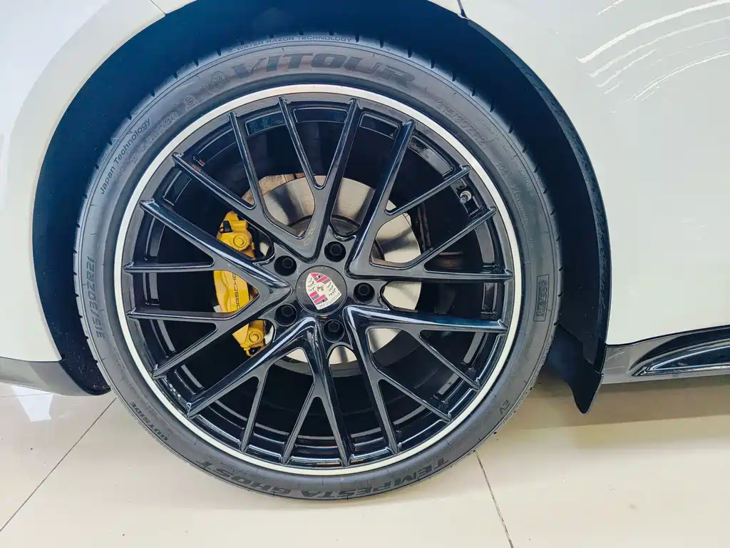 Porsche Panamera 2017 — фото 22
