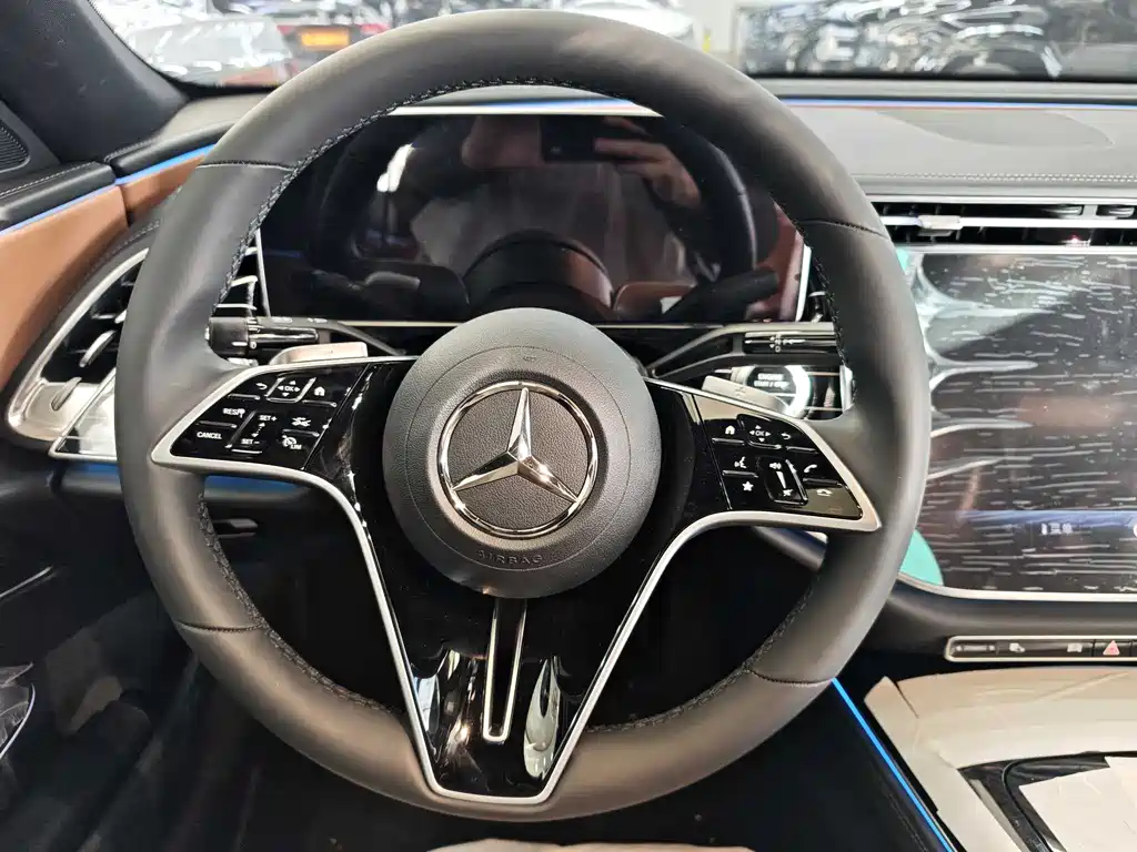 Mercedes-Benz E-Class 2026 — фото 10