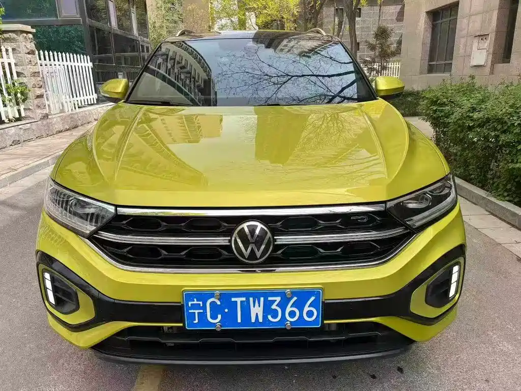 Volkswagen T-Roc 2023 — фото 2