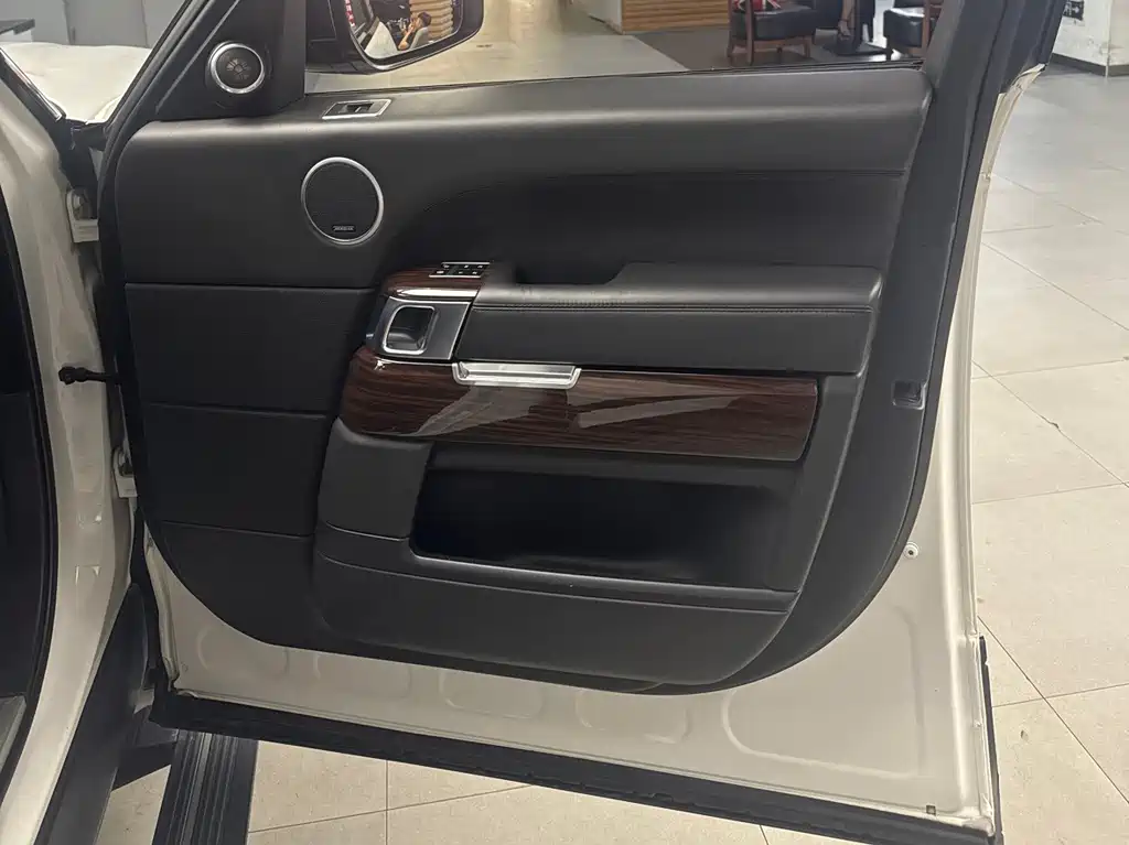 Land Rover Range Rover 2014 — фото 16
