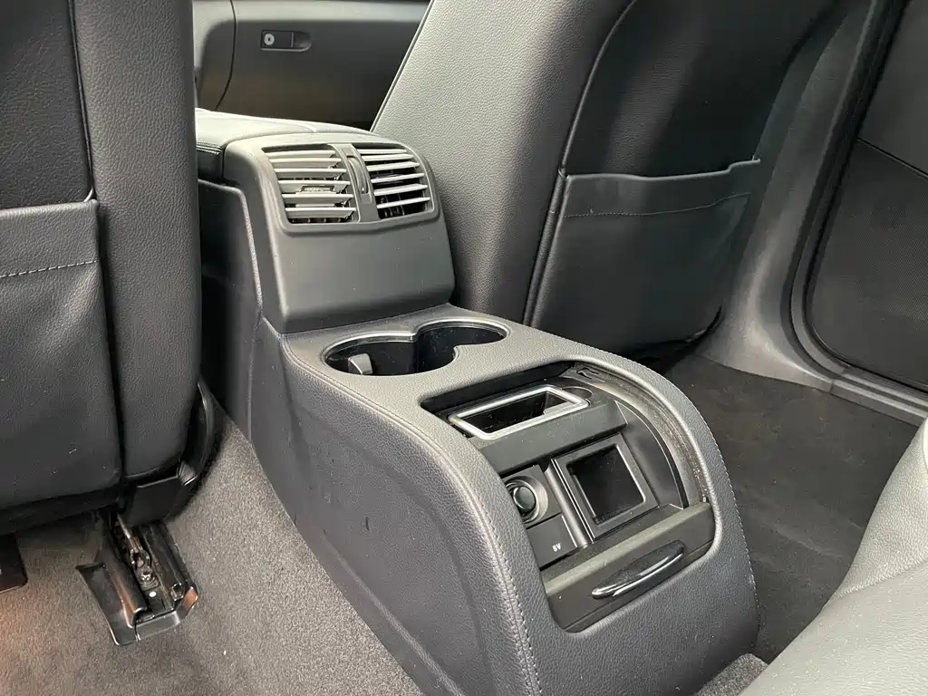 Mercedes-Benz E-Class 2015 — фото 14