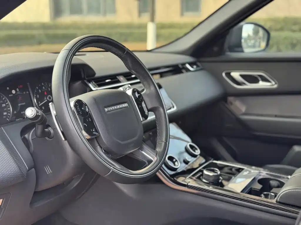 Land Rover Velar 2020 — фото 6