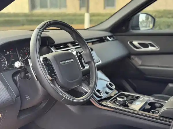 Land Rover Range Rover Velar 2020