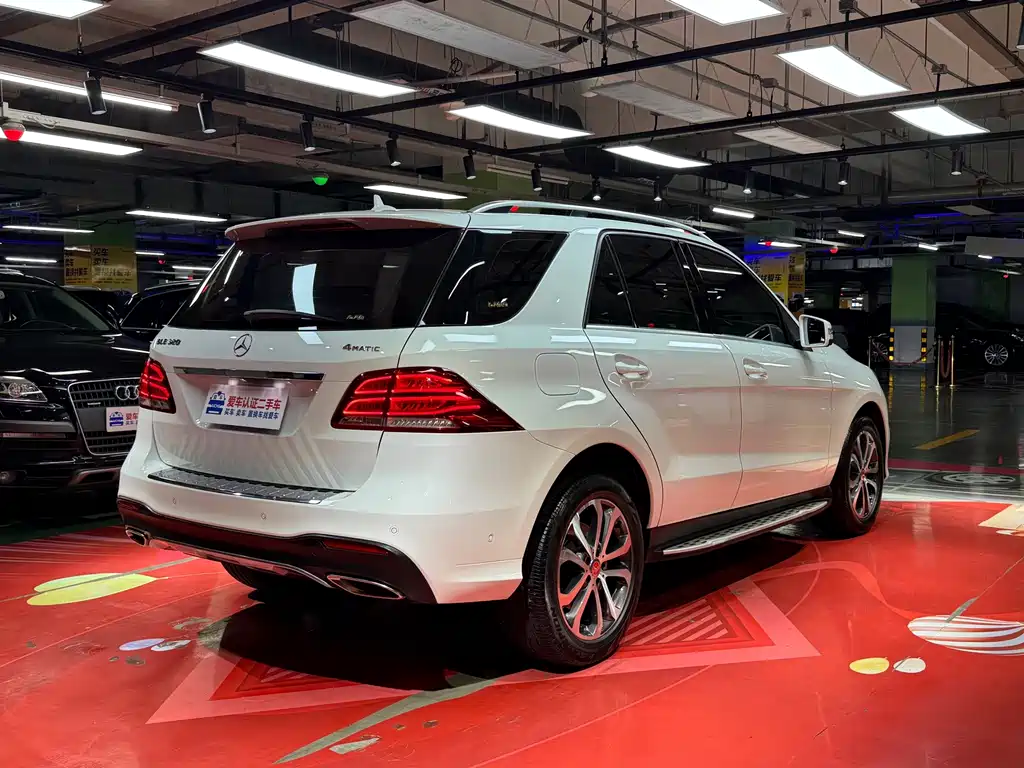 Mercedes-Benz GLE 2017