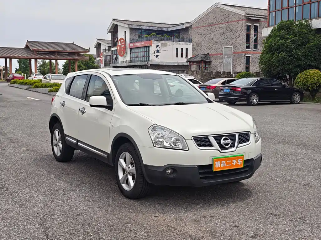 Nissan Qashqai 2015 — фото 3