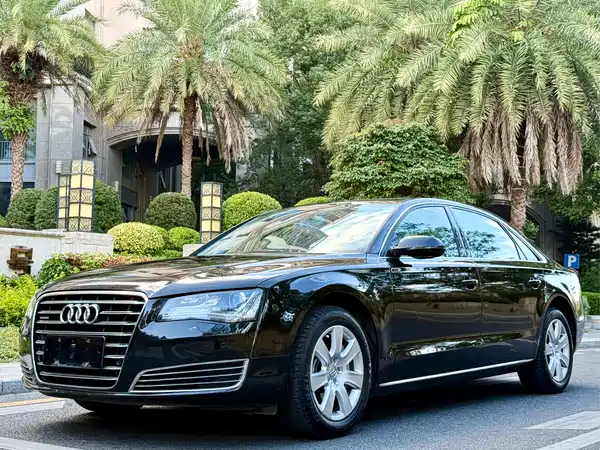 Audi A8 2013