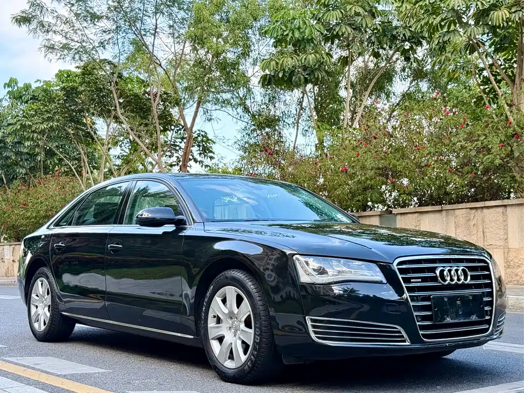 Audi A8 2013 — фото 3