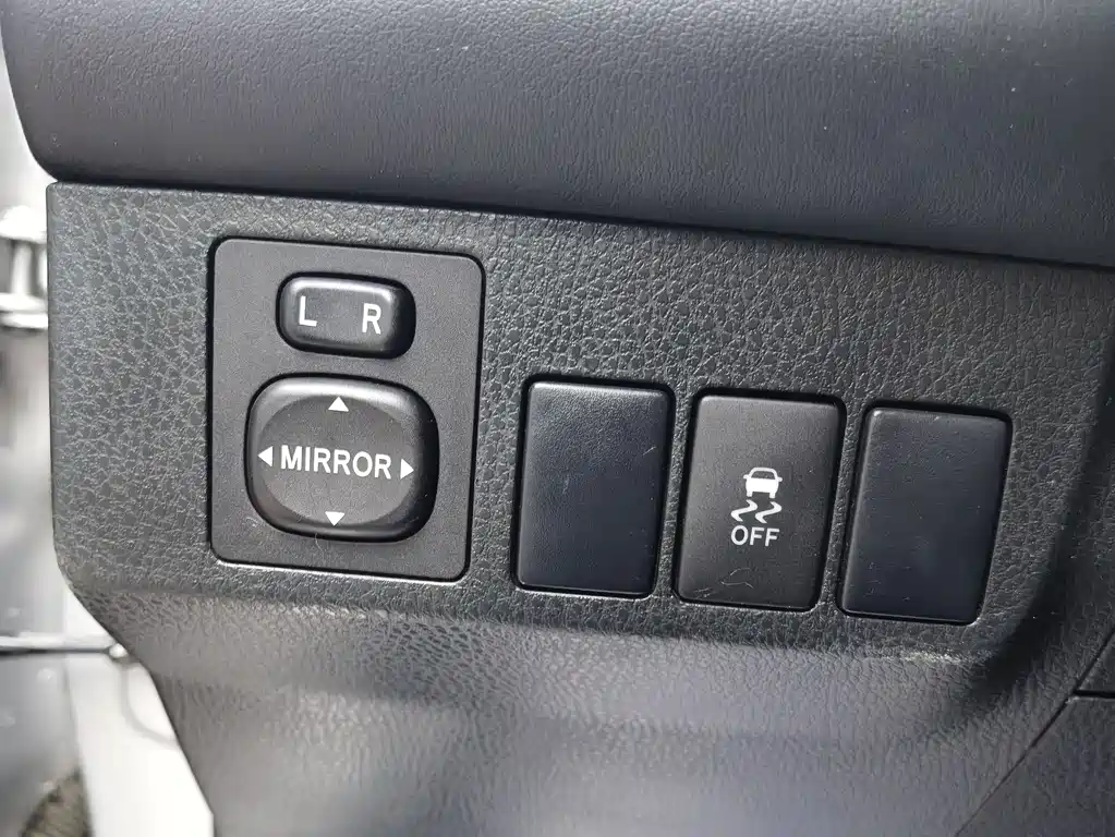 Toyota RAV4 2014 — фото 12