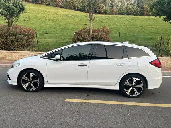 Honda Jade 2017