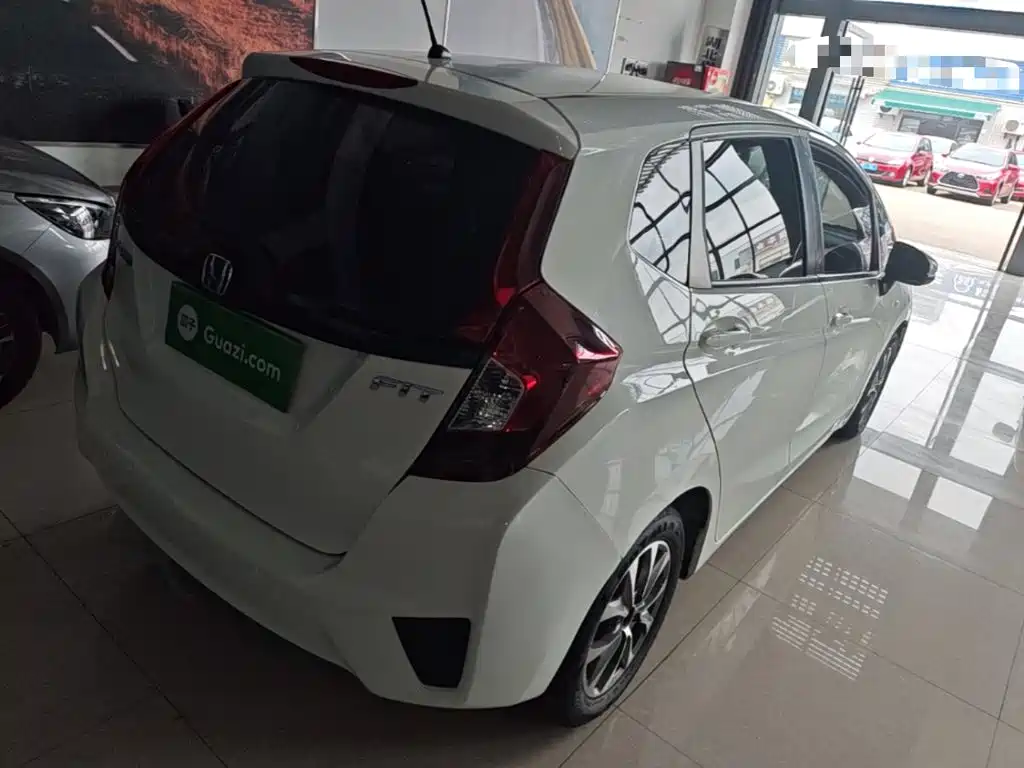 Honda Fit 2017 — фото 7