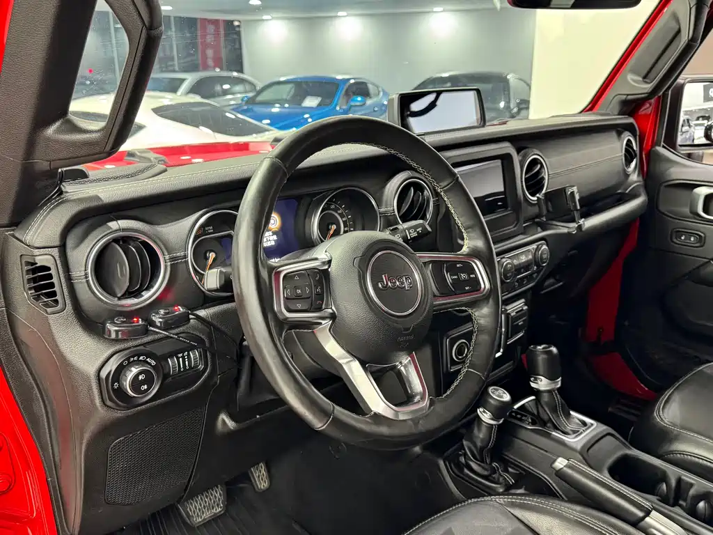 Jeep Wrangler 2019 — фото 7