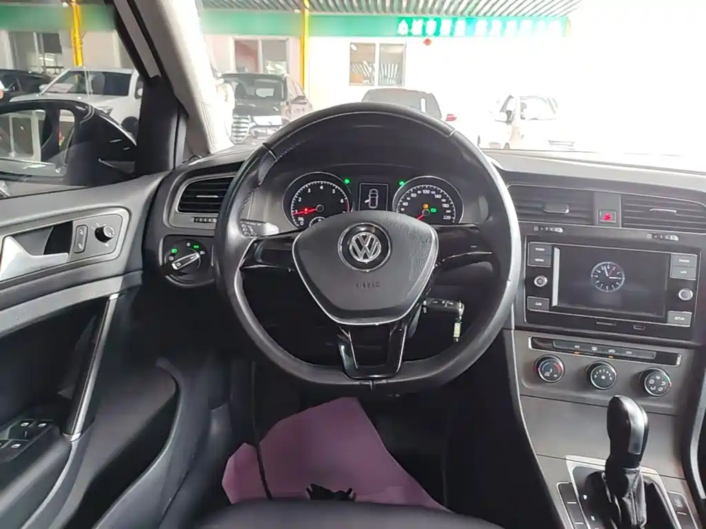 Volkswagen Golf 2015 — фото 11