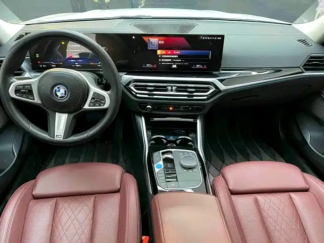 BMW i3 2023 — фото 10