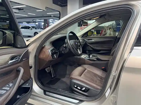 BMW 5 Series 2020
