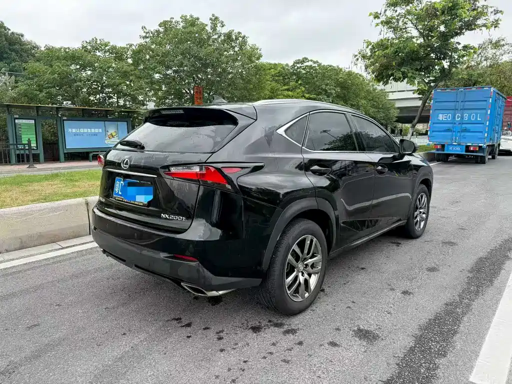 Lexus NX 2015 — фото 4