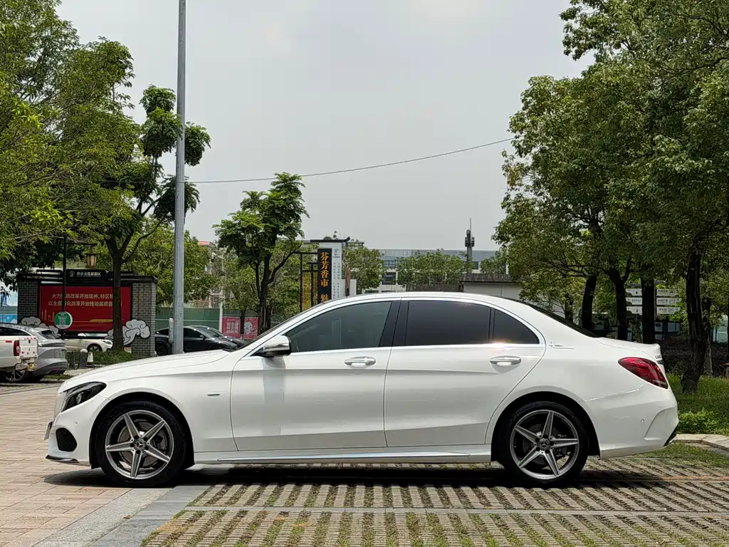 Mercedes-Benz C-Class 2018 — фото 4