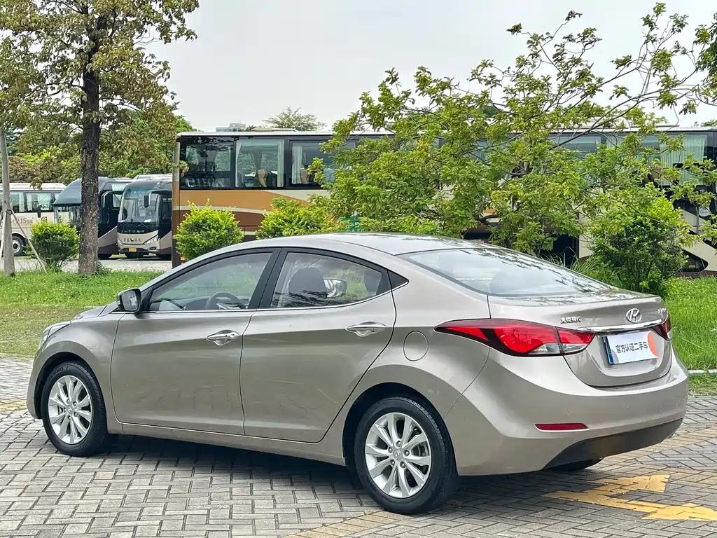 Hyundai Elantra Langdong 2017 — фото 6