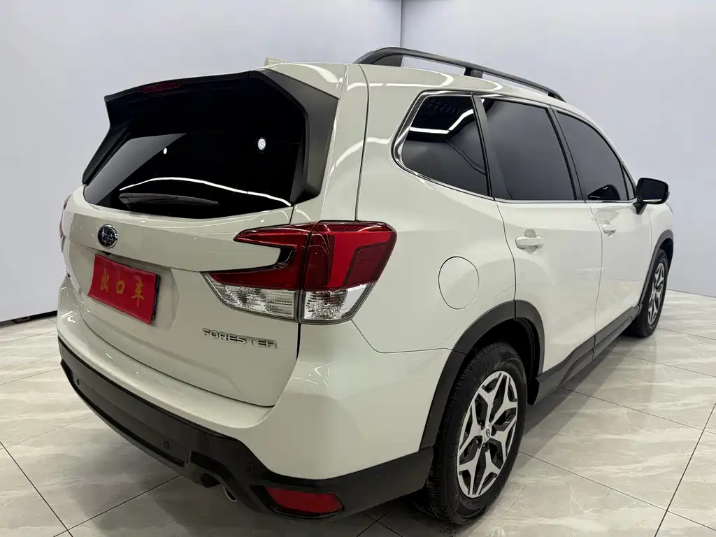 Subaru Forester 2021 — фото 4