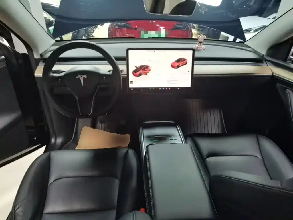 Tesla Model Y 2022 — фото 10