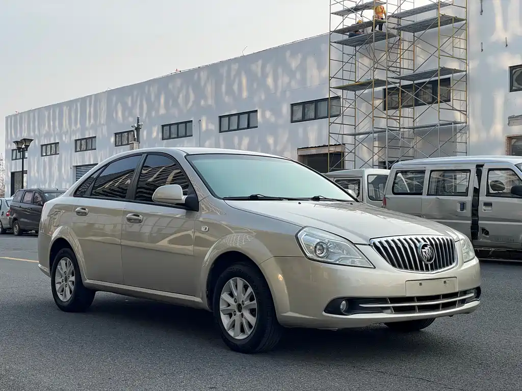 Buick Excelle 2014 — фото 3