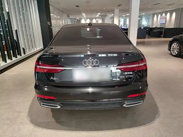 Audi A6L 2022