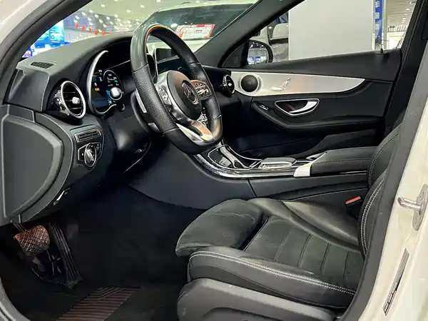 Mercedes-Benz C-Class 2020