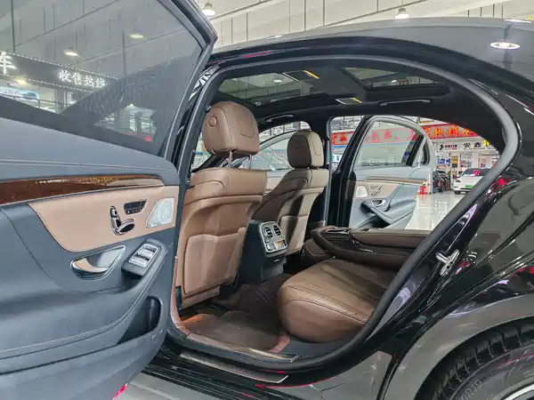 Mercedes-Benz S-Class 2020