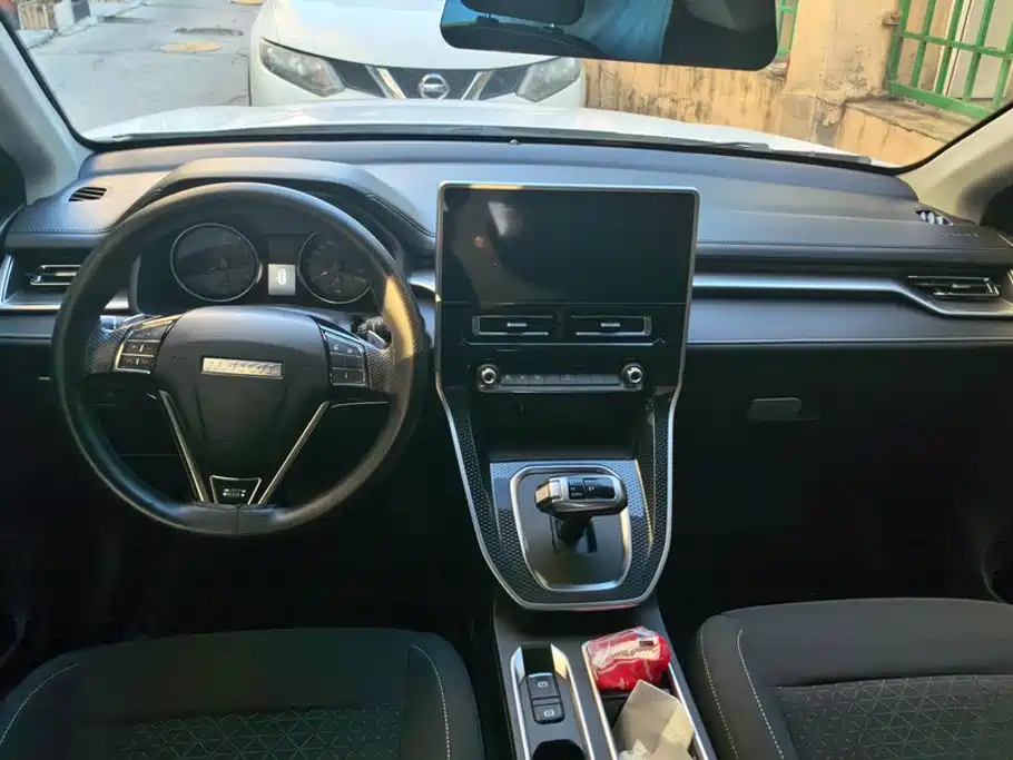 Haval M6 2023 — фото 12