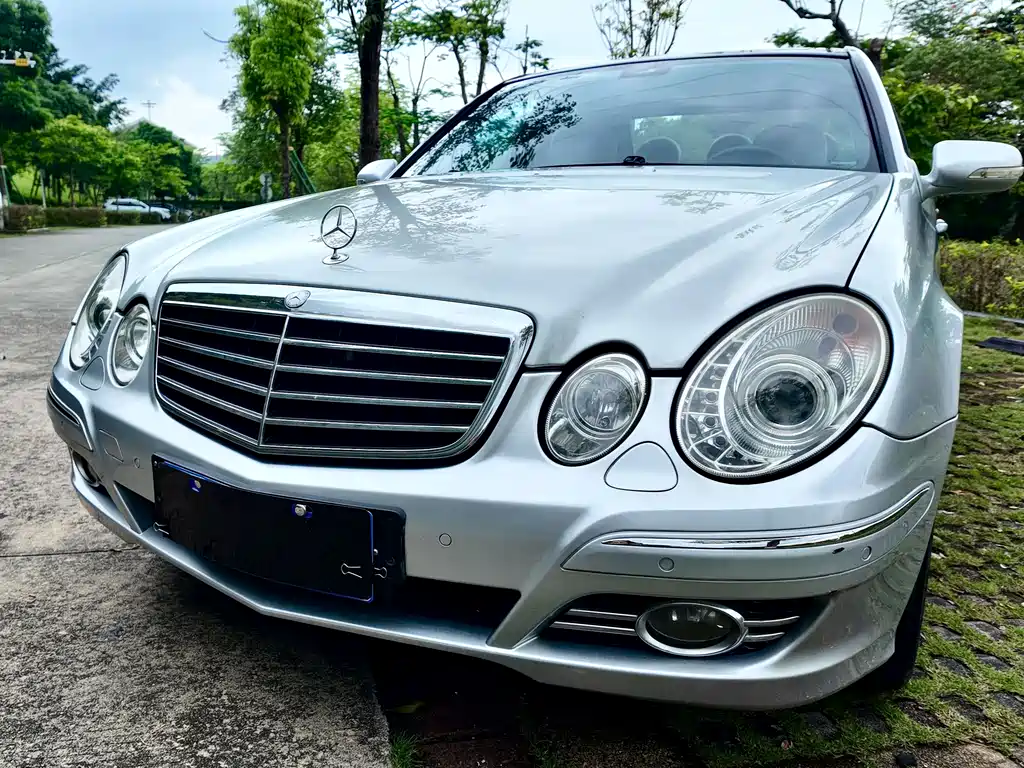 Mercedes-Benz E-Class 2008 — фото 12