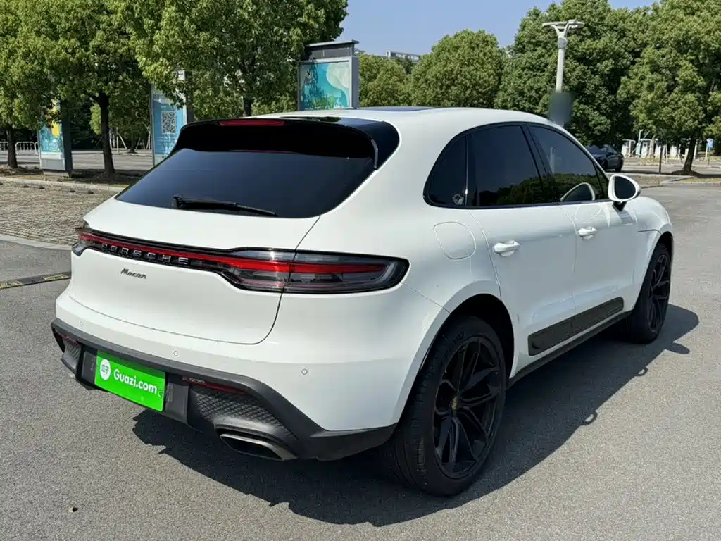 Porsche Macan 2022 — фото 14