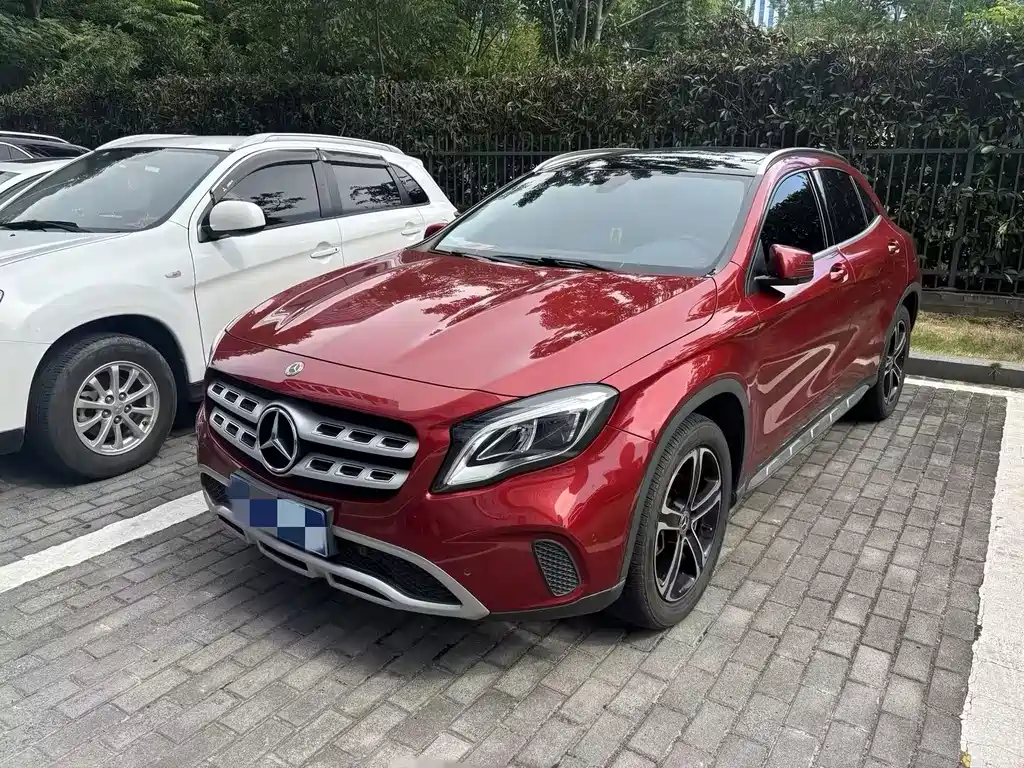 Mercedes-Benz GLA 2018 — фото 1