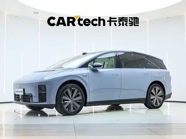 Li Auto i8 2025