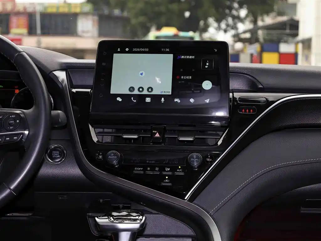 Toyota Camry 2022 — фото 12