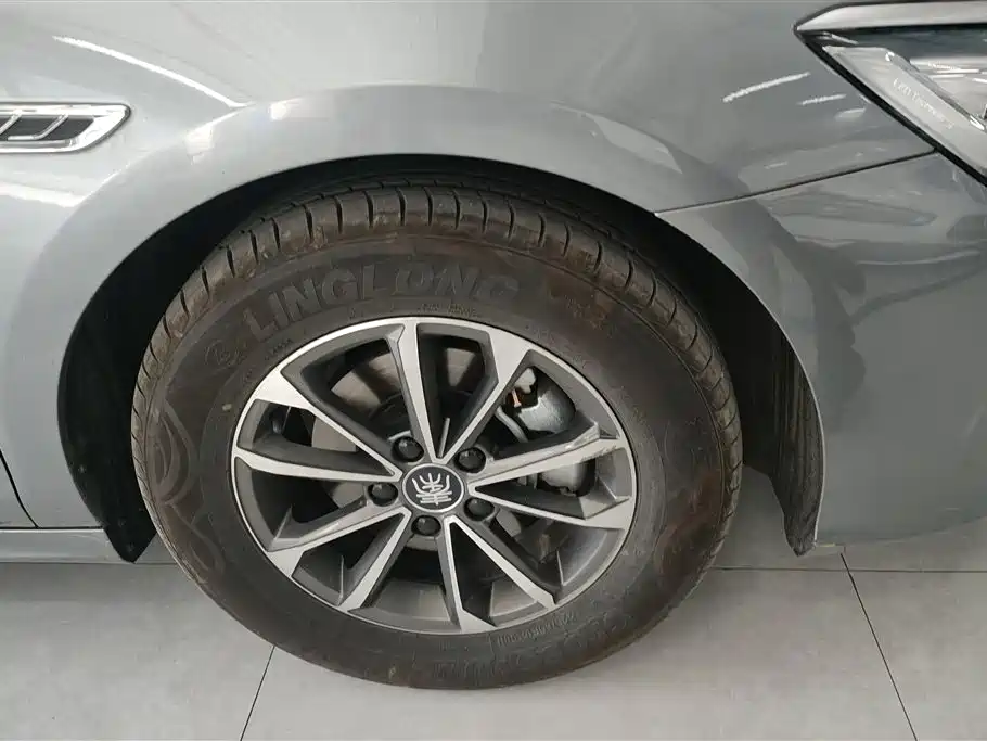 BYD Qin PLUS 2023 — фото 6