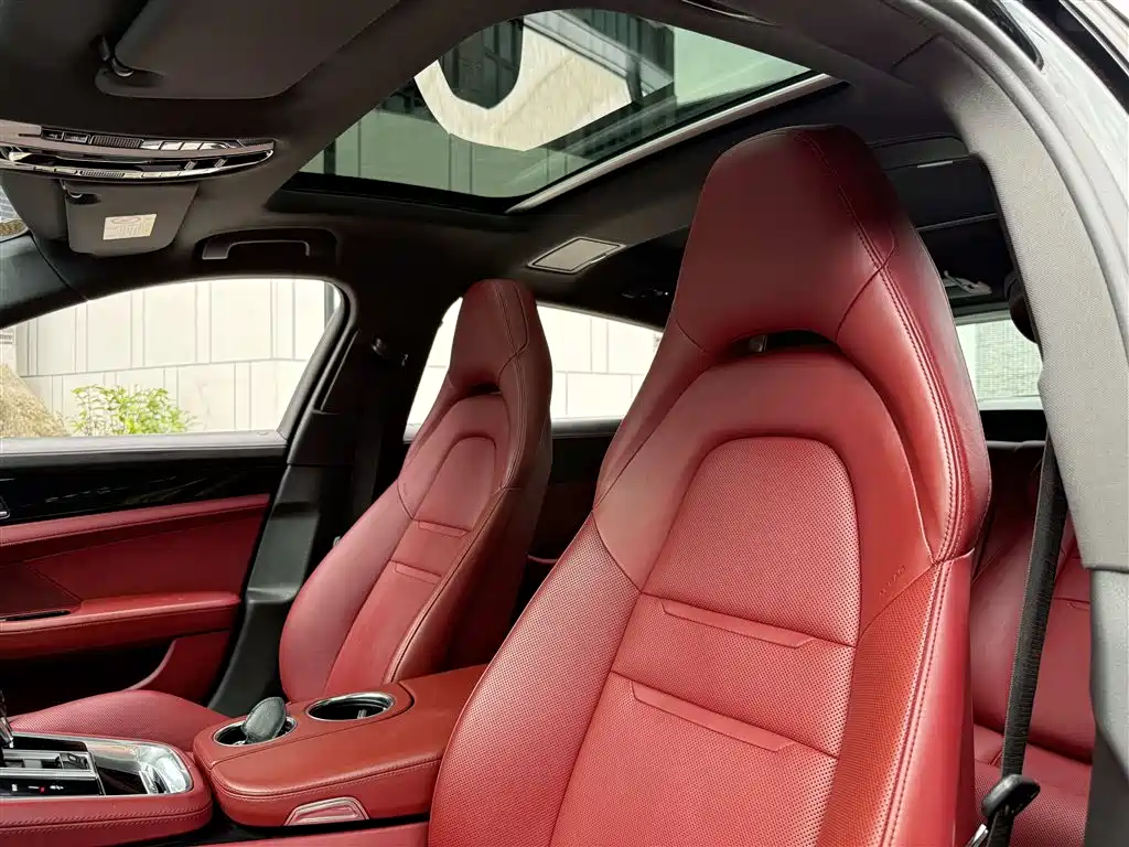 Porsche Panamera 2019 — фото 16