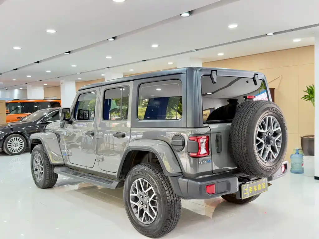 Jeep Wrangler PHEV 2022 — фото 9