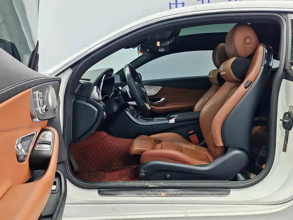 Mercedes-Benz C-Class 2019 — фото 11