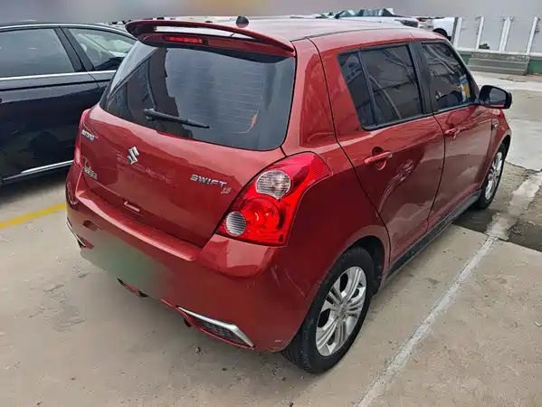 Suzuki Swift 2015