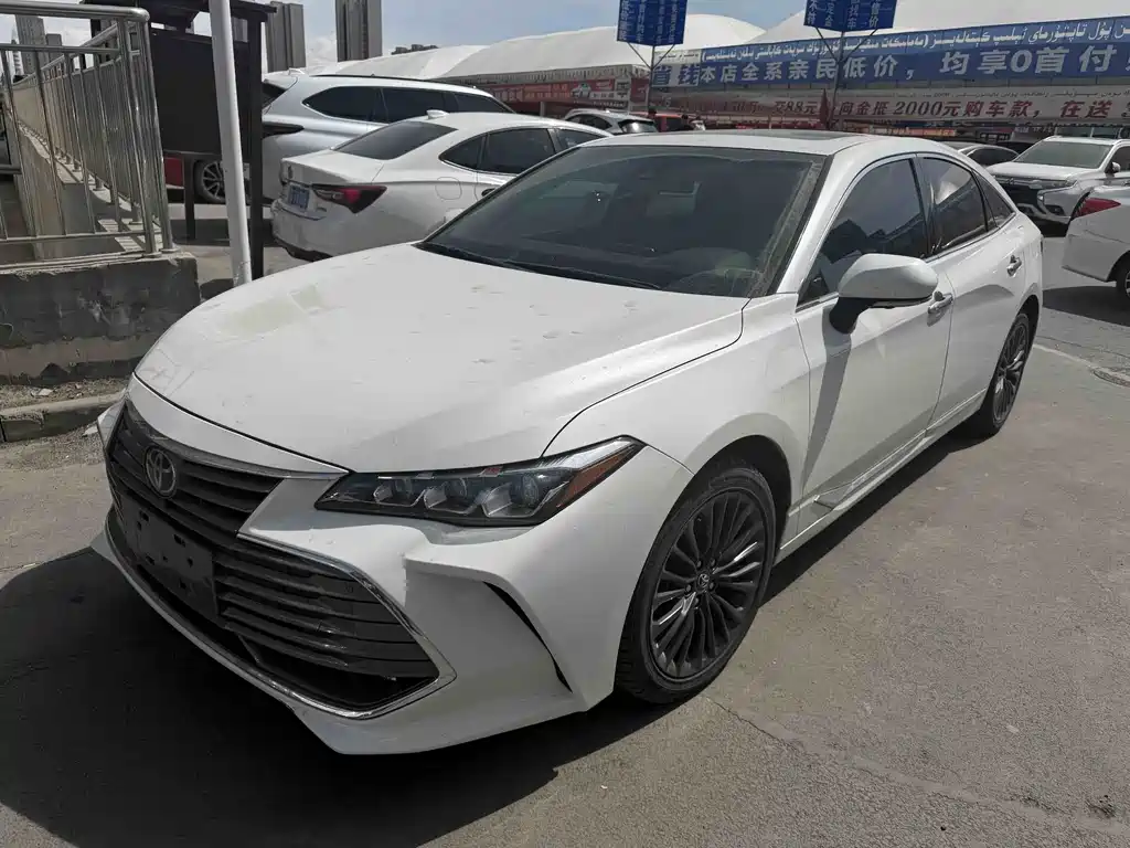 Toyota Avalon 2021 — фото 1