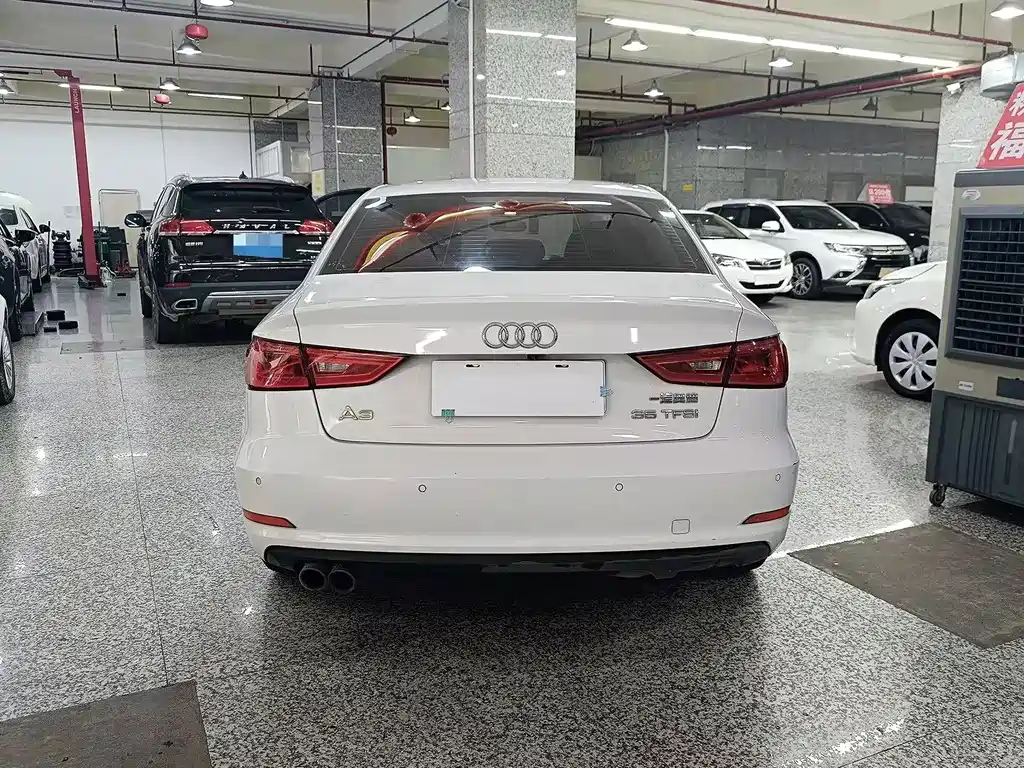 Audi A3 2015 — фото 13