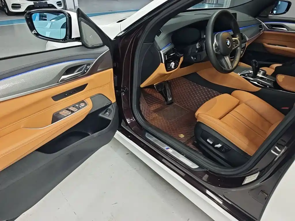 BMW 6 Series GT 2019 — фото 16