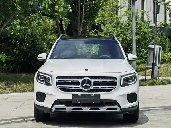Mercedes-Benz GLB 2023