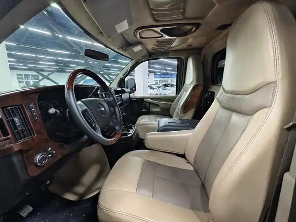 GMC SAVANA 2011