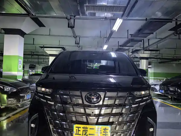 Toyota Alphard 2024