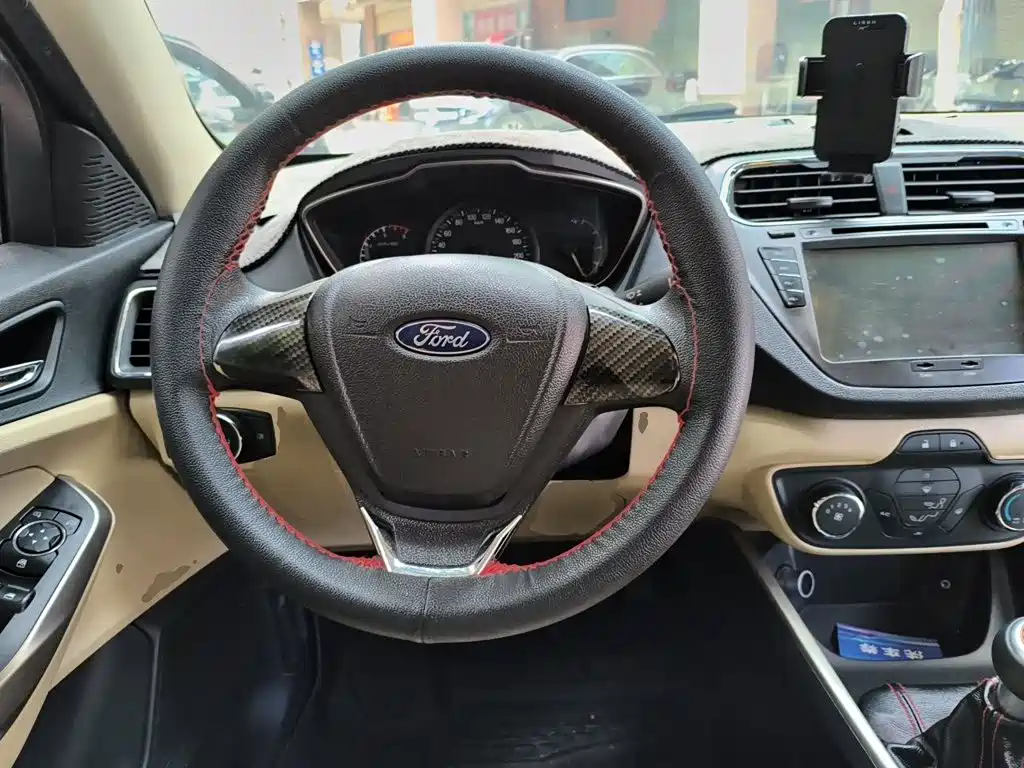 Ford Escort 2016