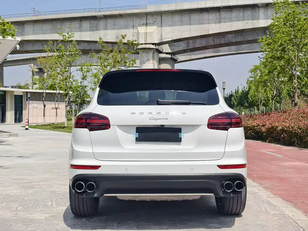 Porsche Cayenne 2016 — фото 5