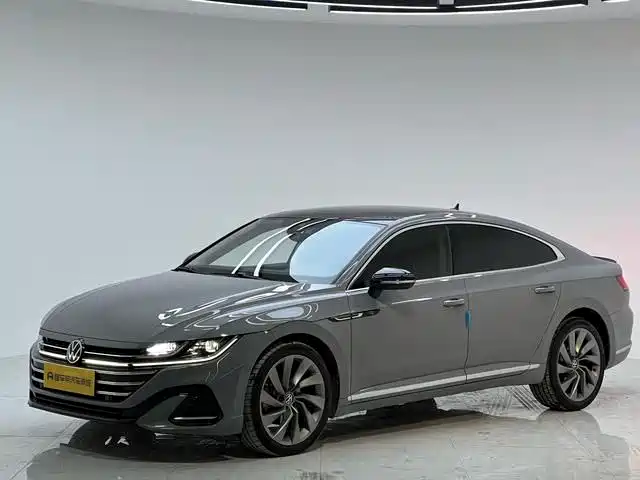 Volkswagen CC 2022 — фото 1