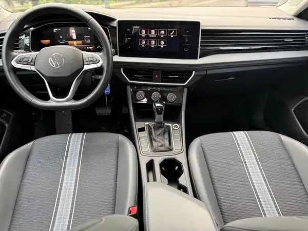 Volkswagen Sagitar 2024