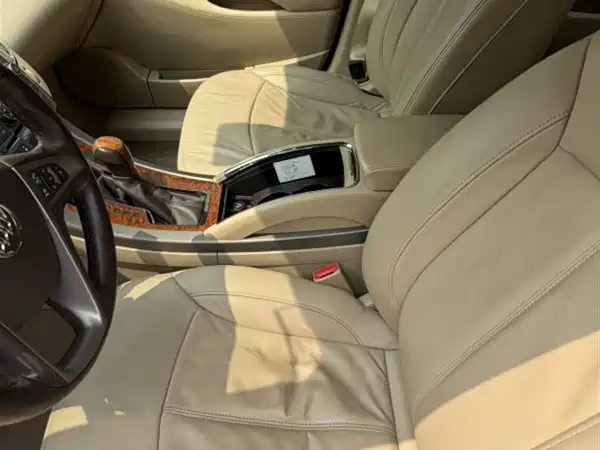 Buick LaCrosse 2010